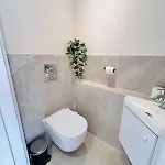 Apartamento Eze - Coliving, Parking & Breakfast